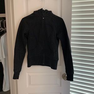 Lululemon Scuba sweatshirt